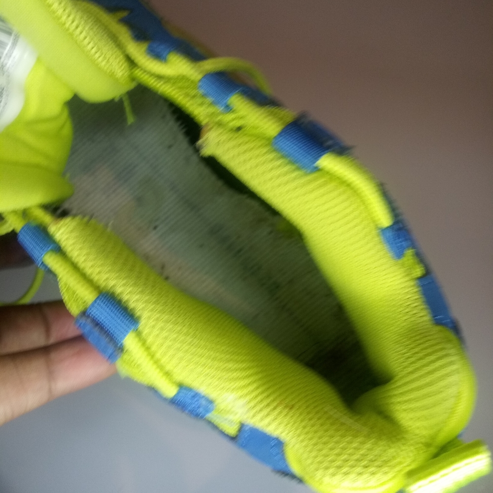 Nike air max nomo size 4y - Picture 6 of 6